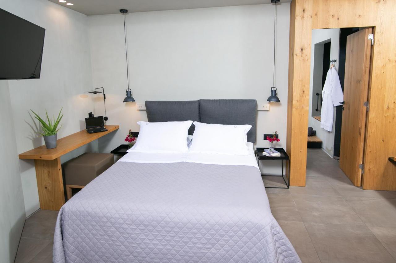 Marquise Suites - Adults Only Фира Екстериор снимка