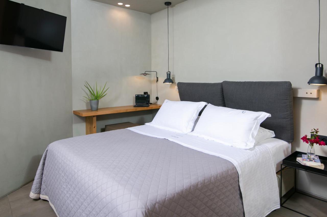 Marquise Suites - Adults Only Фира Екстериор снимка
