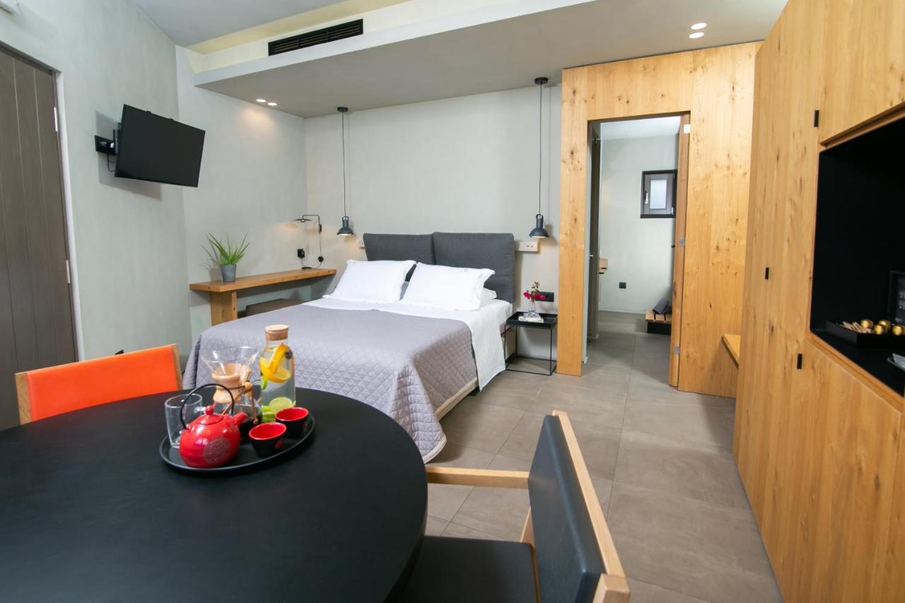 Marquise Suites - Adults Only Фира Екстериор снимка