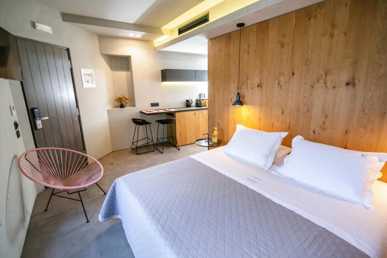 Marquise Suites - Adults Only Фира Екстериор снимка